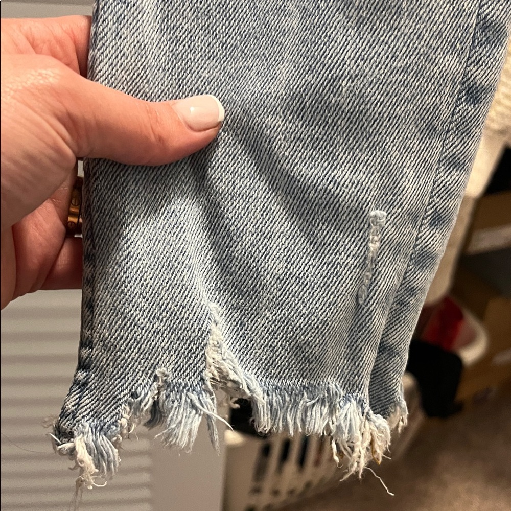 Zara Light Blue Ripped Jeans - Picture 4 of 6